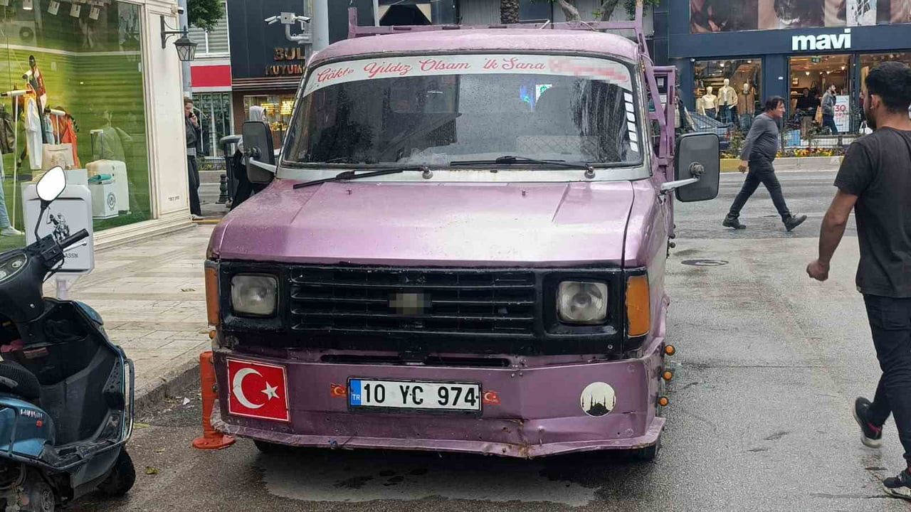 Manavgat'ta park yasağını ihlal eden 10 YC 974 plakalı kamyonet hacizli ve yakalamalı çıktı