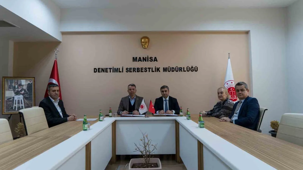 Manisa'da Denetimli Serbestlik ile Kızılay iş birliği: Sosyal Market ile destek ve istihdam