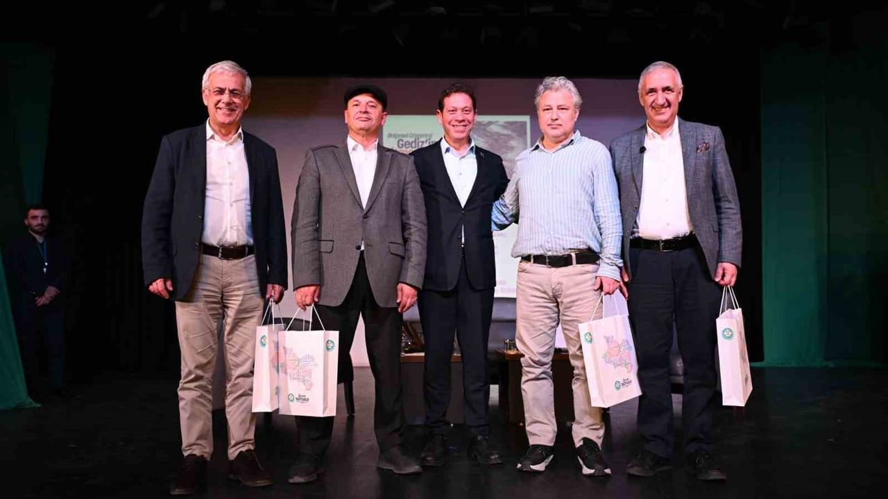 Manisa'da 'Gediz’in Bitmeyen Kavgası' etkinliği: Nehir kirliliği ve çözüm önerileri tartışıldı