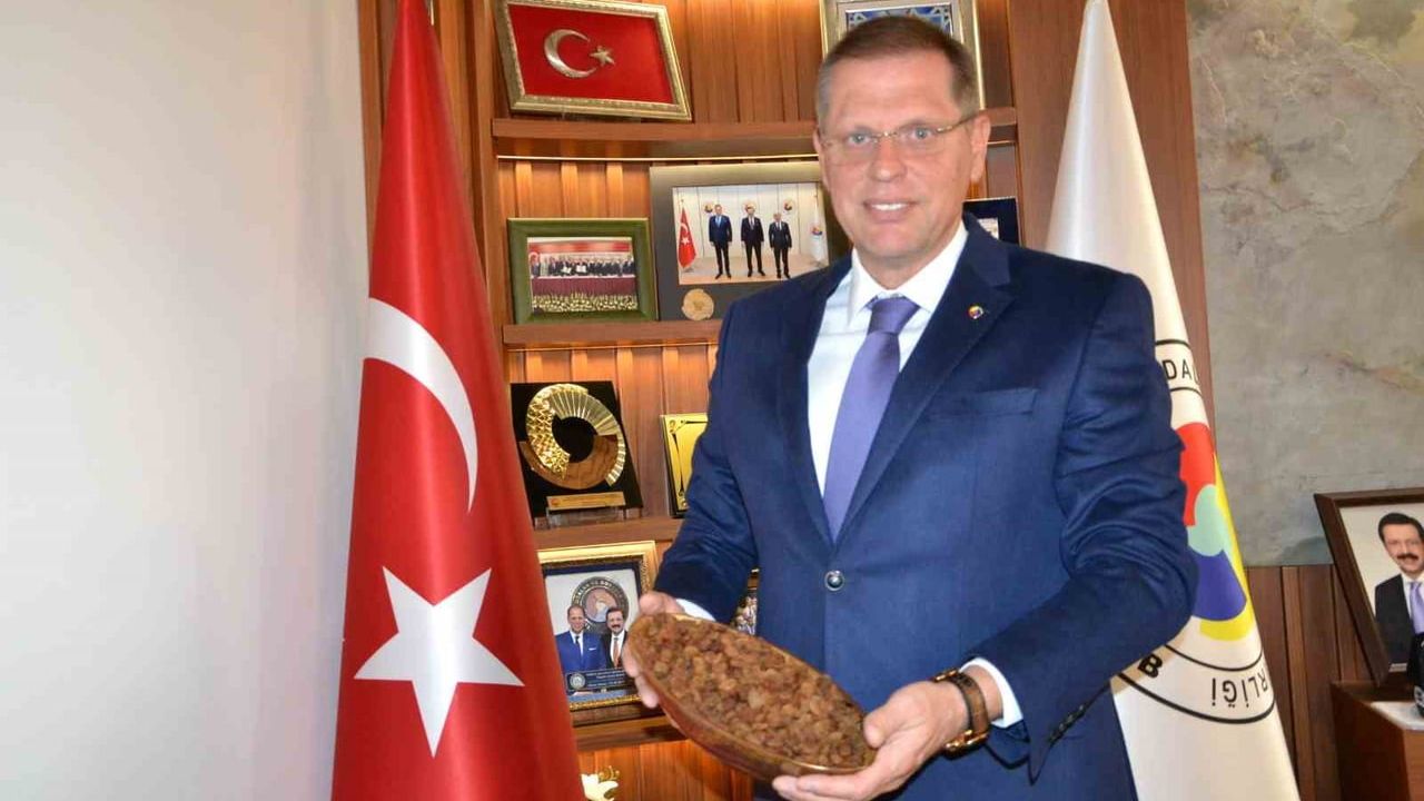 Manisa: Dünya Çekirdeksiz Kuru Üzümünde Stratejik Üretim Merkezi ve 294 Milyon Dolar İhracat