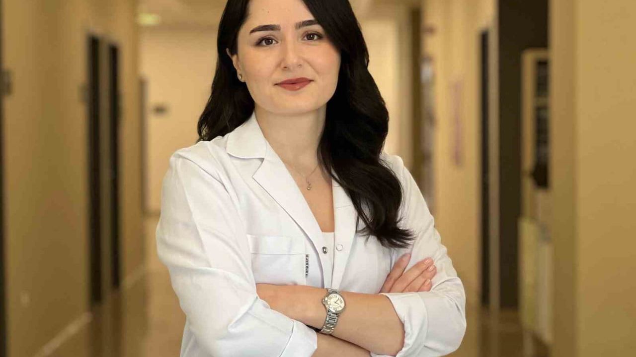 Manisa Şehir Hastanesi'nde Dünya Parkinson Günü: Uzm. Dr. Zeynep Zerrin Göz Erken Tanının Önemini Vurguladı