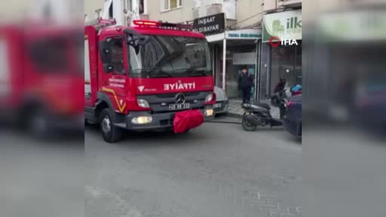 Manisa Turgutlu'da çamaşır makinesinden çıkan yangın itfaiye tarafından kontrol altına alındı