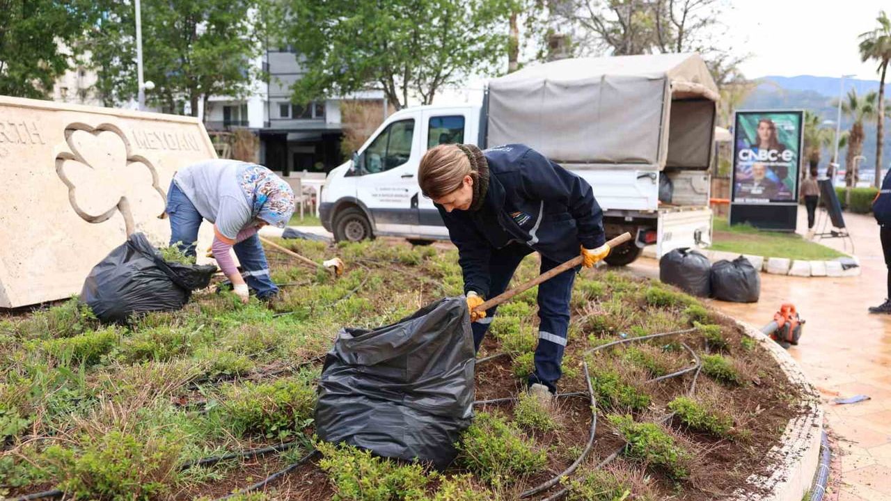 Marmaris Uzunyalı Sezona Hazırlanıyor: Başkan Acar Ünlü Saha İncelemelerinde