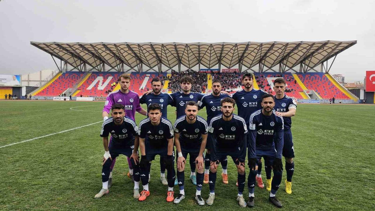 Mazıdağı Fosfatspor, Niğde Belediyespor karşısında 1-0 kazanarak Play-Off umudunu sürdürdü