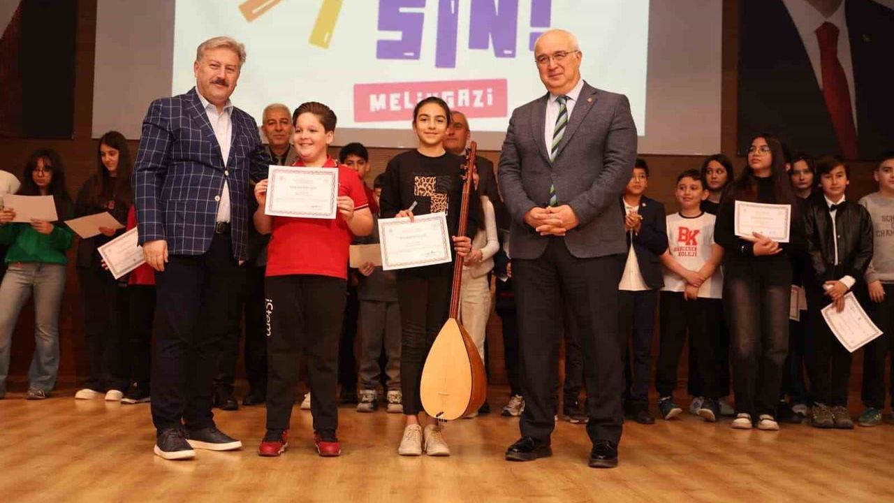 Melikgazi’de 'Sen Yaparsın Melikgazi' Enstrüman Yarışmasının Ödül Töreni Yapıldı