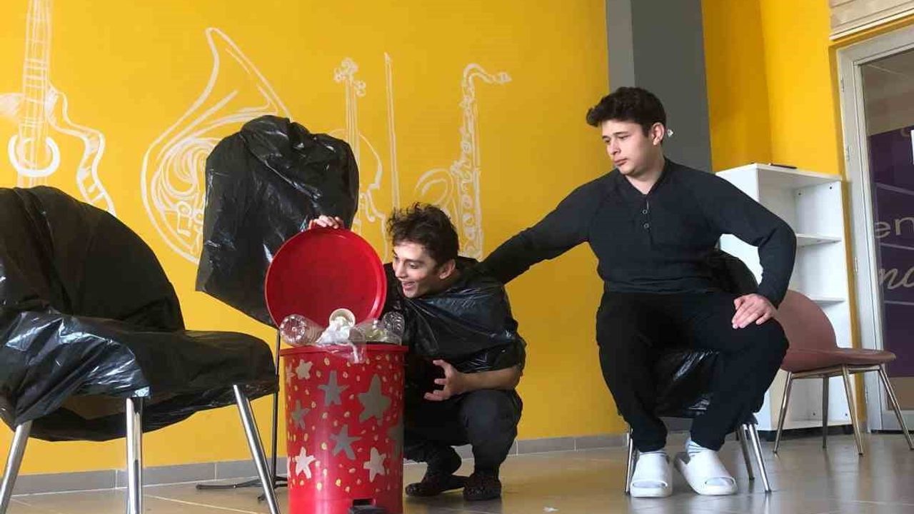 Menteşe'de atıklar sanata dönüştü: COP31 hazırlıklarında gençlerden sürdürülebilir adımlar