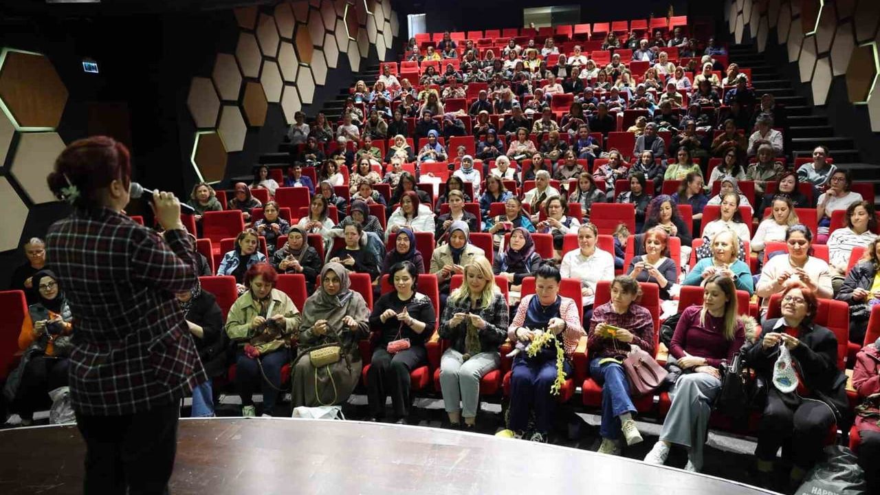 Merkezefendi'de El Emeği Projesi: 800 Kadının Üretimi Büyük Markalara Ulaşıyor