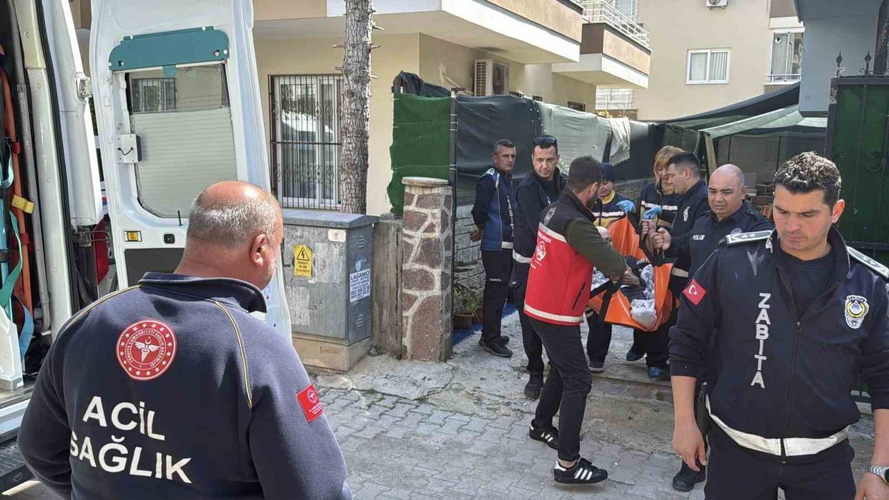 Mersin Tarsus'ta ruhsatsız huzurevi kapatıldı: 12 yaşlı koruma altına alındı