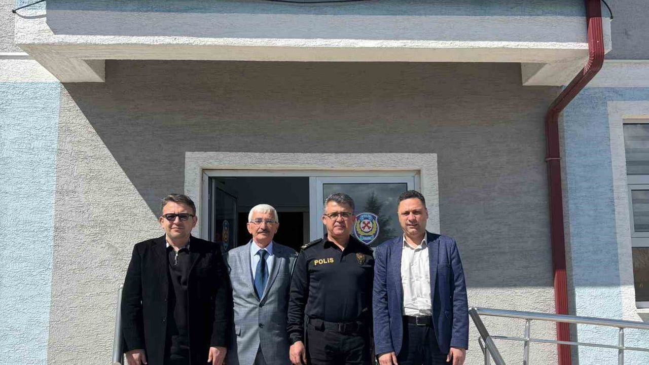 MHP Heyeti Tavşanlı Emniyetini Ziyaret Etti: Öztaş, Polis Teşkilatı'nın 181. Yılını Kutladı