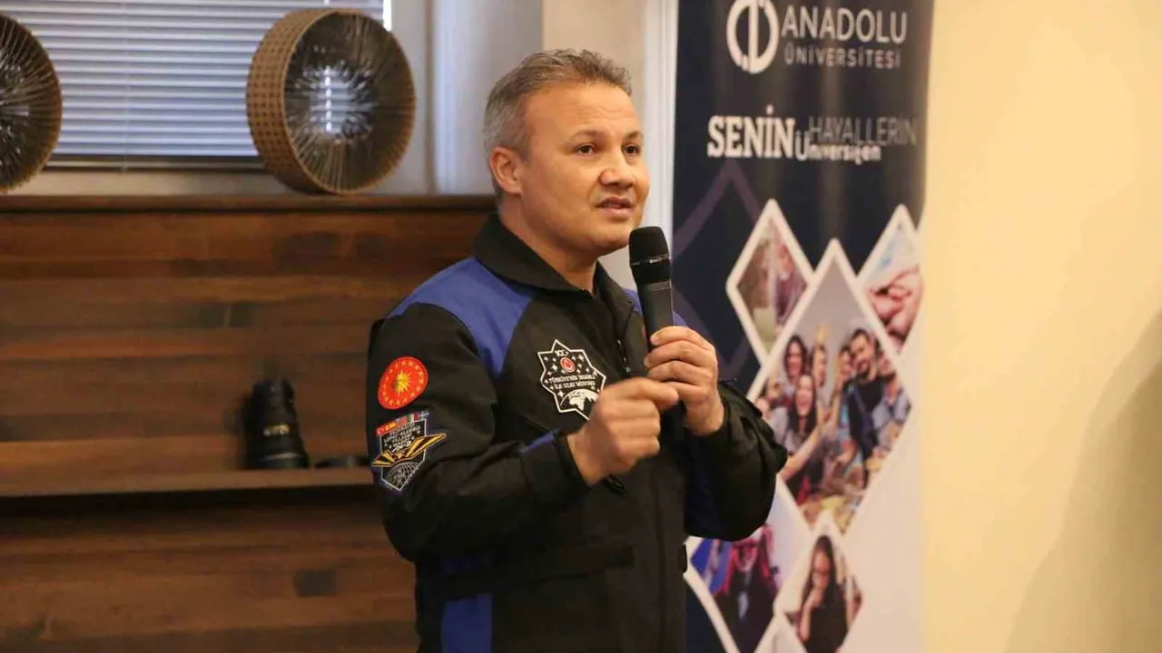 Milli Uzay Programı'nın rotası Eskişehir'de çizildi: Alper Gezeravcı Ay ve Mars hedeflerini anlattı