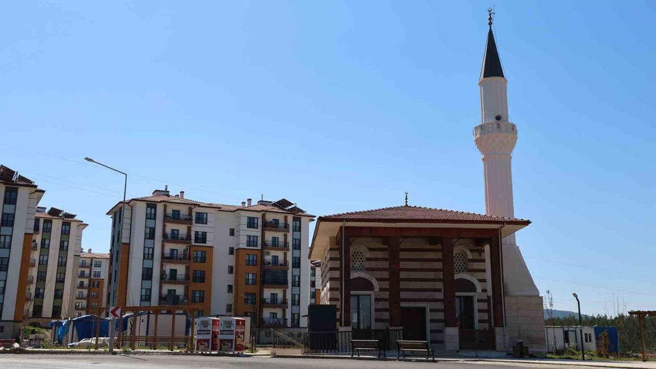 Muğla Akçaova TOKİ Camii, Eksikler Nedeniyle İbadete Açılmadan Kullanılamaz Hale Geldi