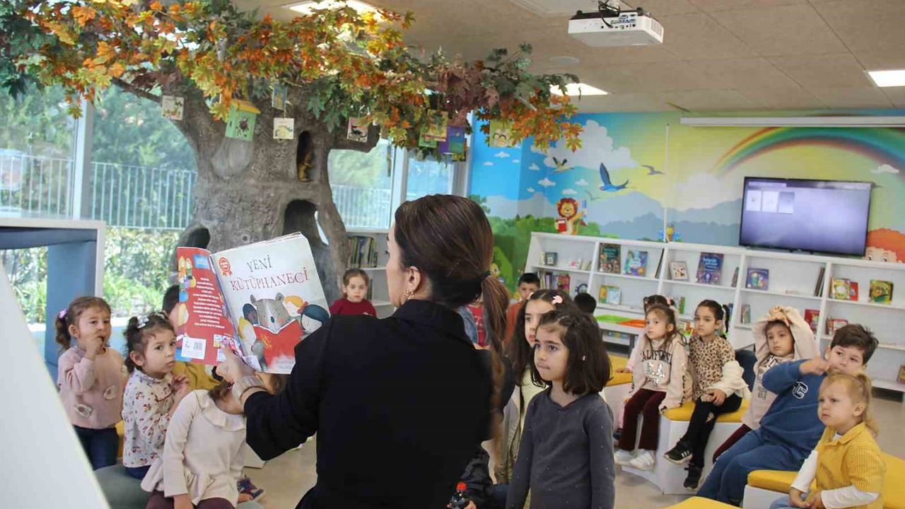 Muğla Büyükşehir kütüphaneleri 38 bin eseri vatandaşla buluşturuyor