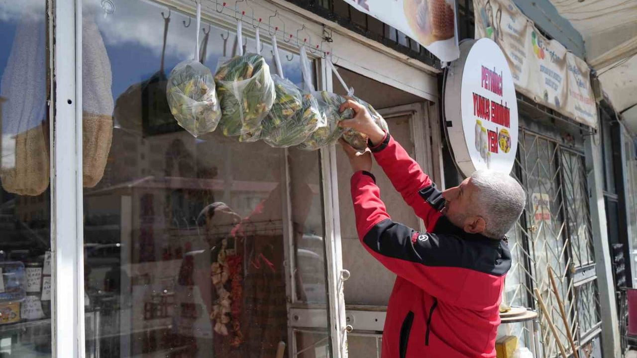 Muş’ta 'Askıda Çiriş Otu' uygulamasıyla ihtiyaç sahiplerine destek