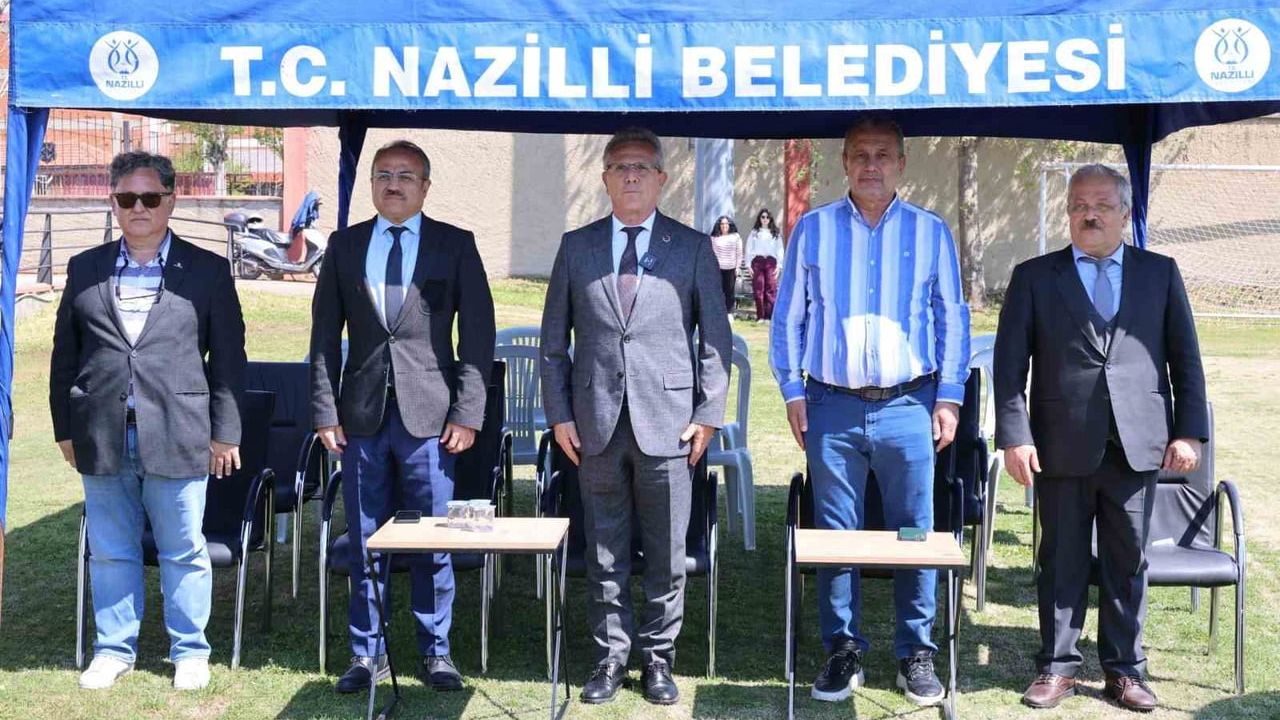 Nazilli'de 23 Nisan Etkinlikleri Başladı: Ortaokullar Arası Futbol Turnuvası İkinci Yılında