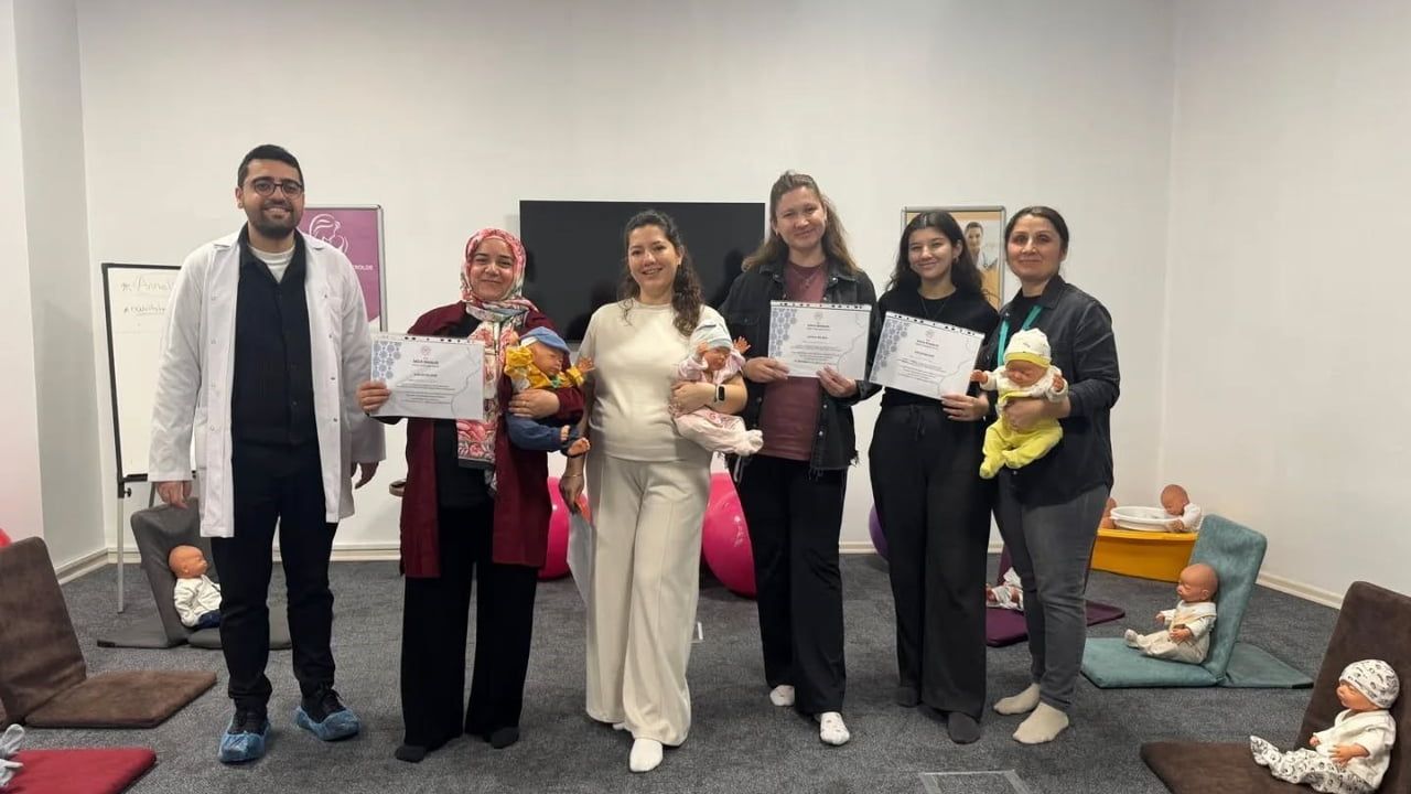 Nazilli'de Gebe Okulu: Anne Adaylarına Bilinçli Gebelik ve Doğum Eğitimi