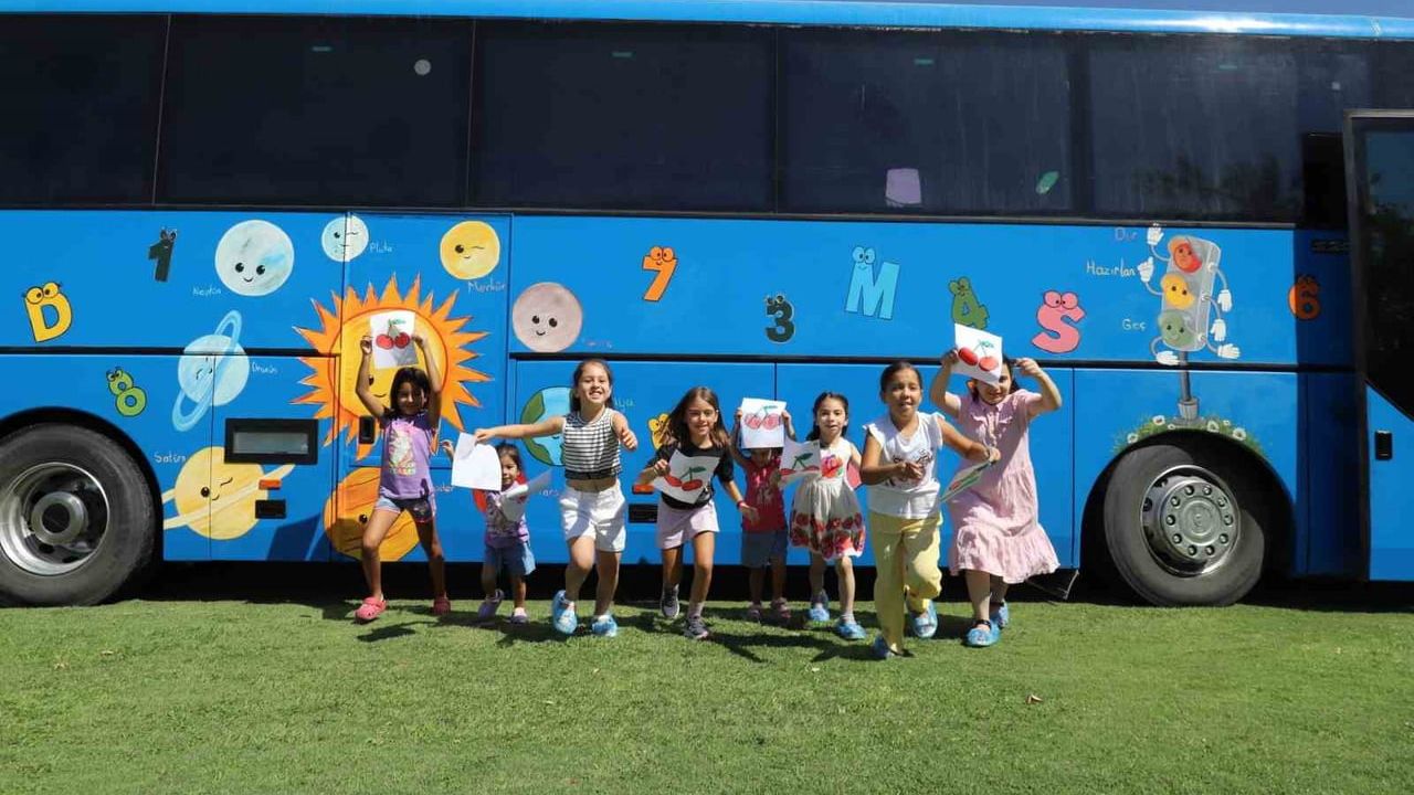 Nazilli'de Mobil Oyun Otobüsü 6-10 Nisan'da Mahalle Mahalle Çocuklarla Buluşacak