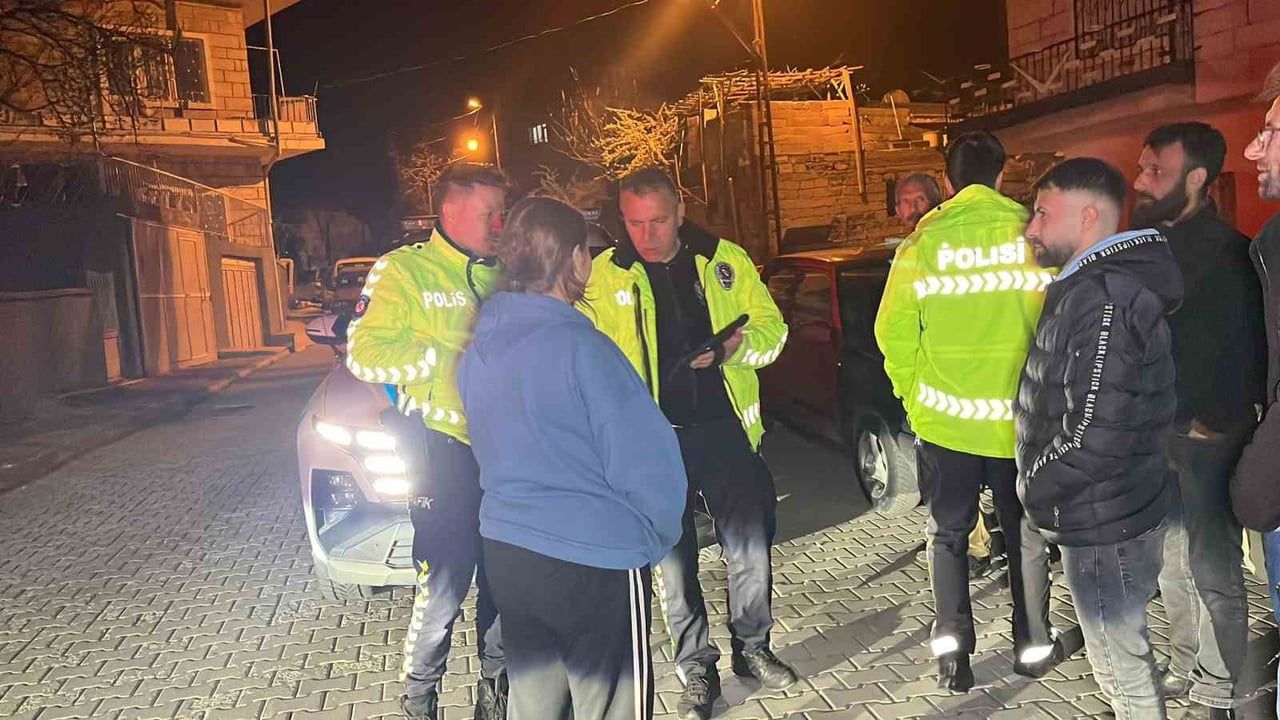 Nevşehir’de Maddi Hasarlı Kaza: Arkadaşı Aracı Alıp Kaçtı, İki Kişi Alkollü Çıktı