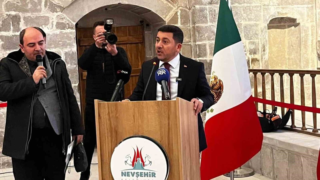 Nevşehir'de 'Meksika Kültürel Çeşitlilik' Fotoğraf Sergisi Açıldı