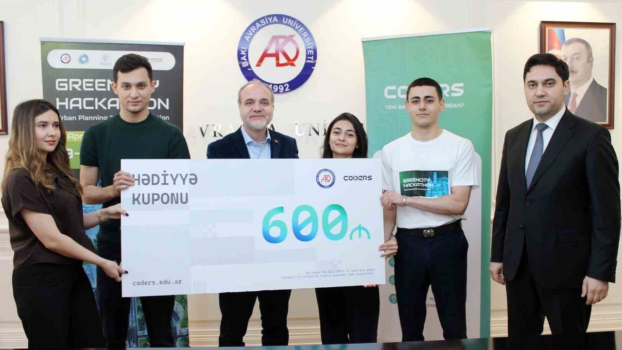 Niğde Ömer Halisdemir Üniversitesi, Bakü'deki GreenCity Hackathon'da Yer Aldı