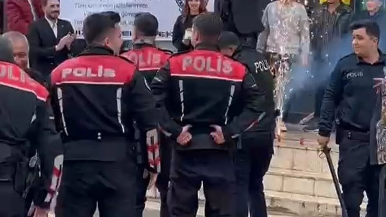 Nizip’te Polis Haftası Sürprizi: Vatandaşlar Sahte Kavga İhbarıyla Polisi Pasta ve Pankartla Karşıladı