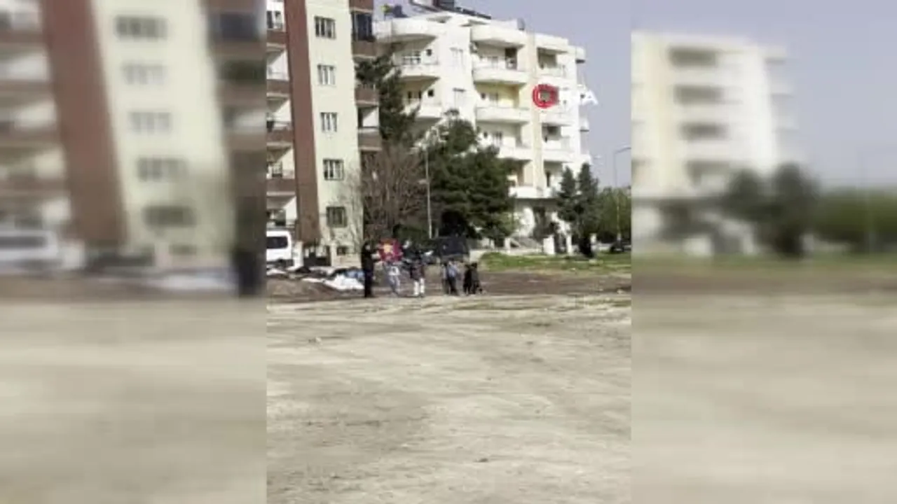 Nusaybin'de polisler çocukların uçurtma sevincine ortak oldu