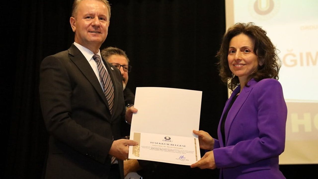 ODÜ'de 'Bağımlılıkla Mücadele' semineri: Üniversite-şehir iş birliğiyle koruyucu yaklaşımlar ele alındı