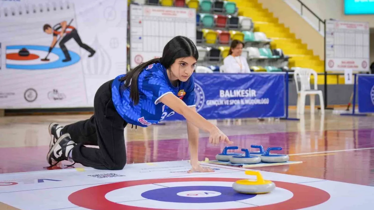 Okul Sporları Floor Curling Yıldızlar Grup Müsabakaları Balıkesir'de başladı
