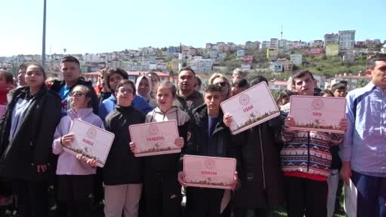 Okul Sporları Özel Sporcular Atletizm Türkiye Birinciliği Samsun'da başladı: 54 ilden bine yakın sporcu katıldı