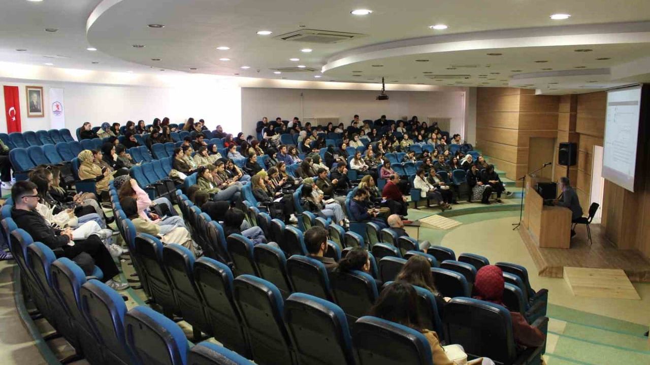 OMÜ Merkez Kütüphanesi, Sağlık Bilimleri Fakültesi Öğrencilerine Kütüphane Kullanıcı Eğitimi Verdi