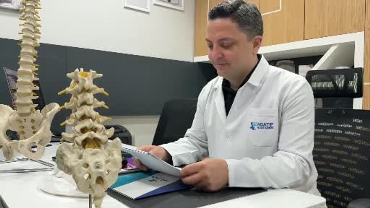 Omurga Daralması (Spinal Stenoz): Yürürken Öne Eğilme İhtiyacı ve Tedavi Seçenekleri