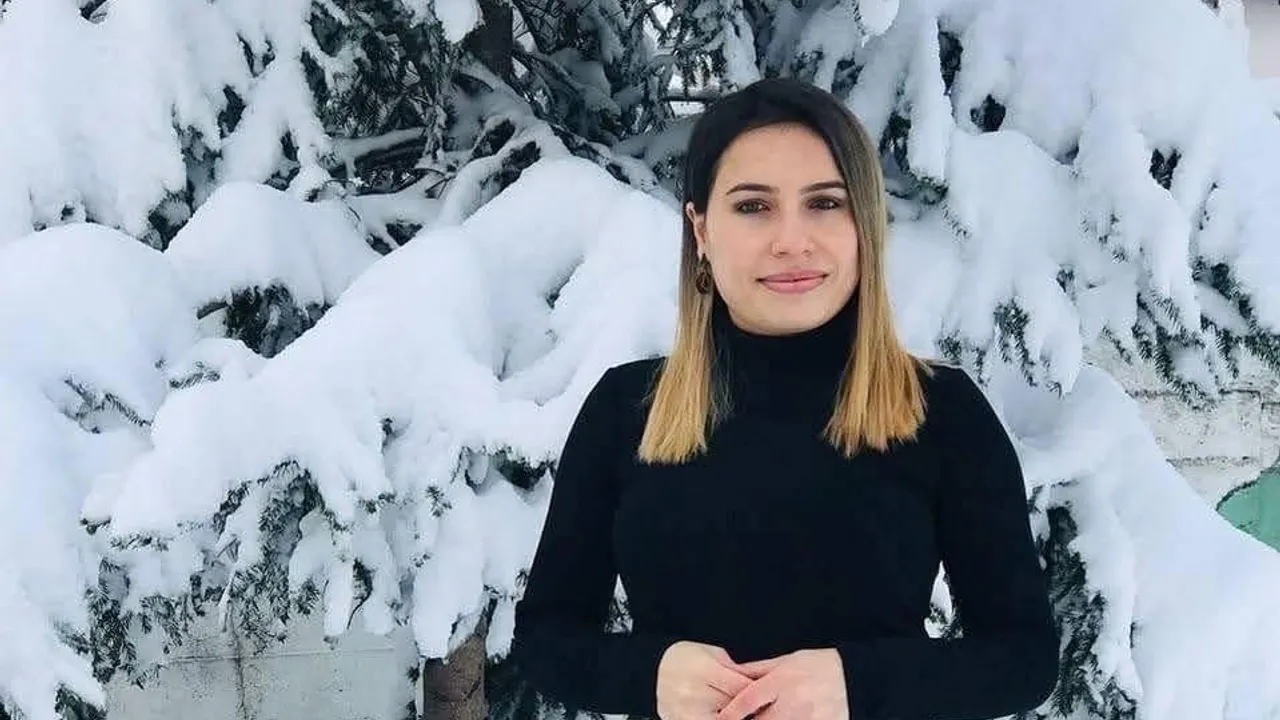 Ordu'da trafik kazasında öğretmen Esra Şentürk ve babası hayatını kaybetti