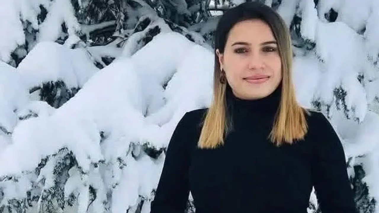 Ordu Kabadüz’de trafik kazasında yaşamını yitiren baba ve öğretmen kızı son yolculuğuna uğurlandı