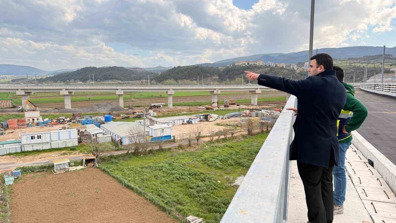 Osmaneli-Bursa-Bandırma YHT hattı çalışmalarını Kaymakam Abdüssamed Kılıç yerinde inceledi
