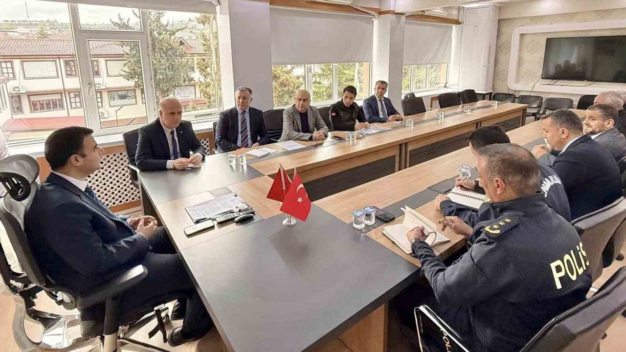 Osmaneli'de Orman Yangınlarıyla Mücadele Toplantısı: Kurumlar Arası Koordinasyon ve Hazırlıklar Gündemde