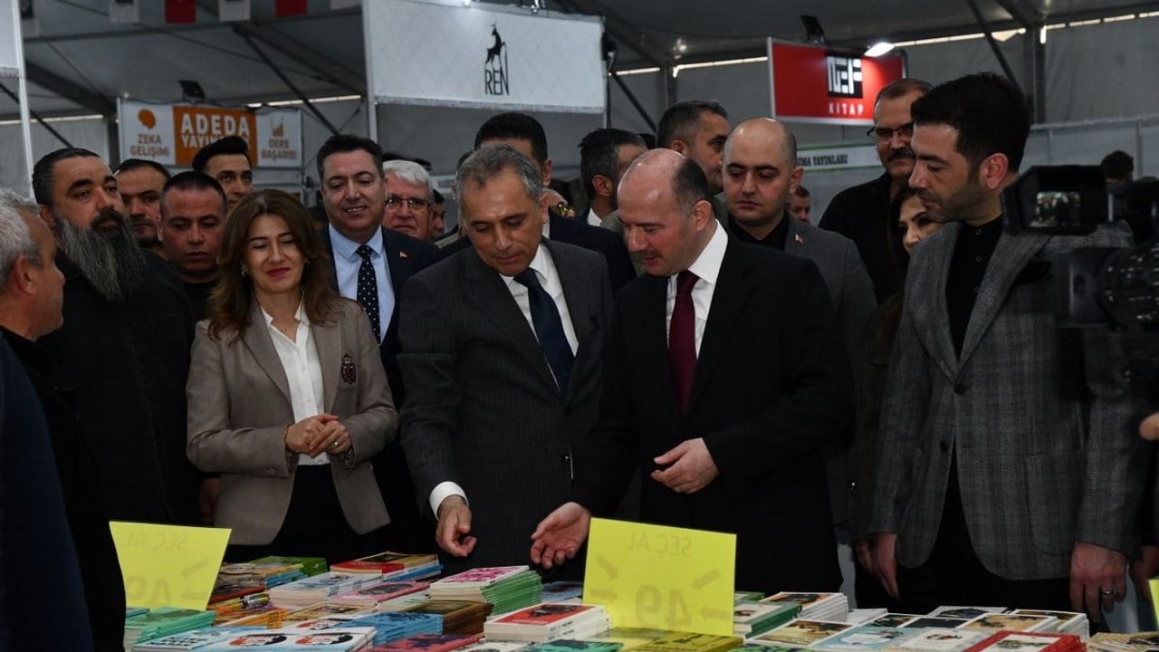Osmaniye 8. Kitap Fuarı açıldı: Başkan Çenet kentin edebiyat mirasını vurguladı
