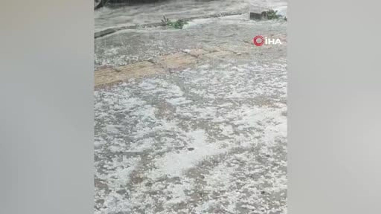 Osmaniye Kadirli'de Akşam Saatlerinde Şiddetli Yağmur ve Dolu