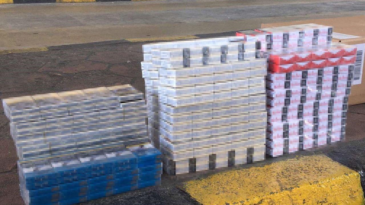 Otobüs tavan klimasına gizlenen 45 bin 200 paket sigara Kapitan Andreevo'da yakalandı