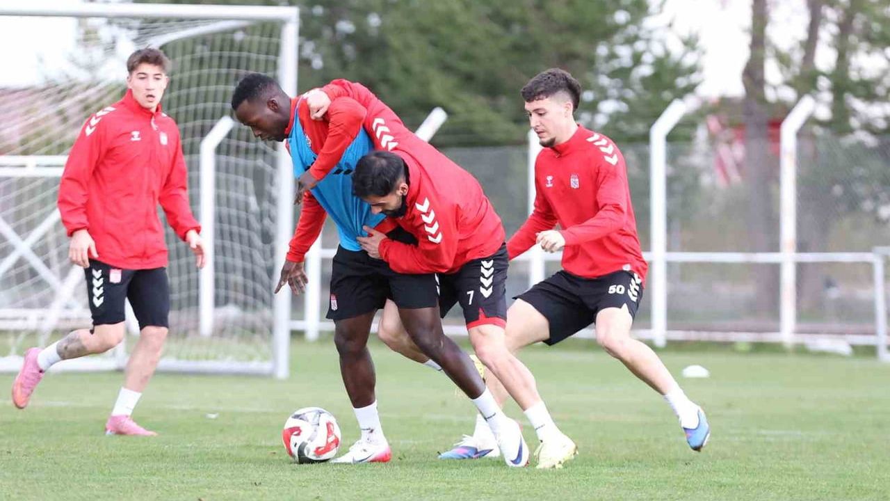 Özbelsan Sivasspor, Esenler Erokspor maçı hazırlıklarını sürdürdü