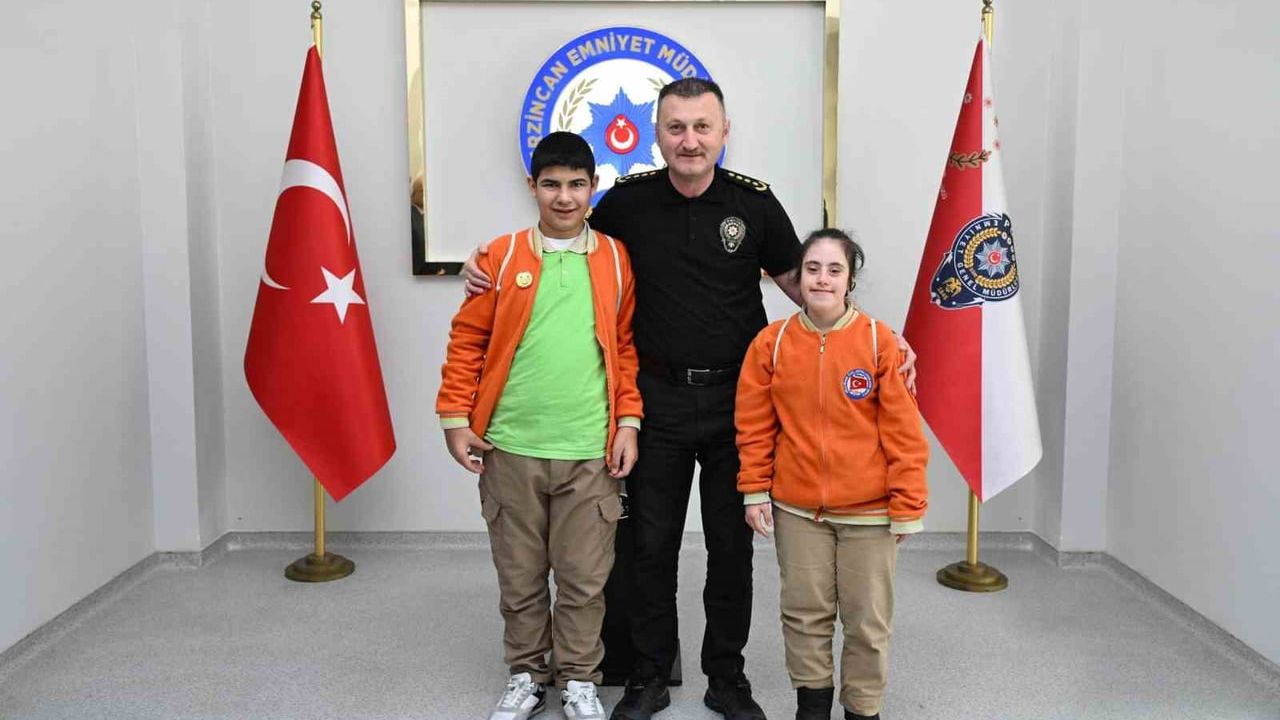 Özel Eğitim Öğrencilerinden İl Emniyet Müdürü Zafer Baybaba’ya Polis Haftası Ziyareti