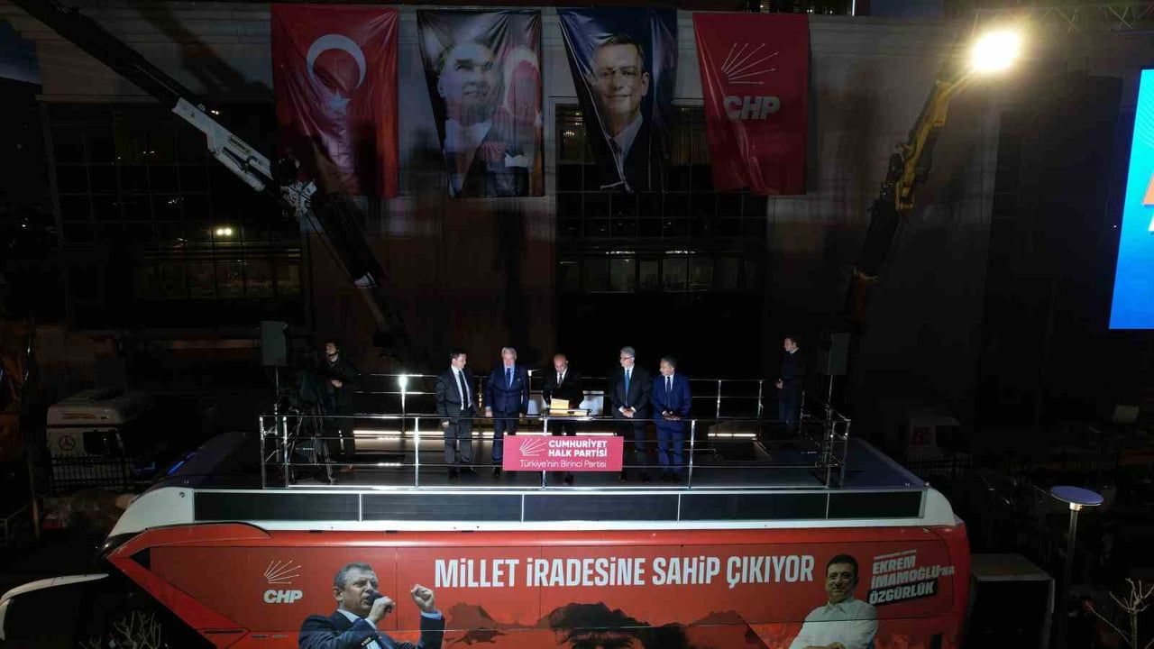 Özgür Özel: Mustafa Bozbey tutuksuz yargılansın, karar millet ve Bursa’da verilsin