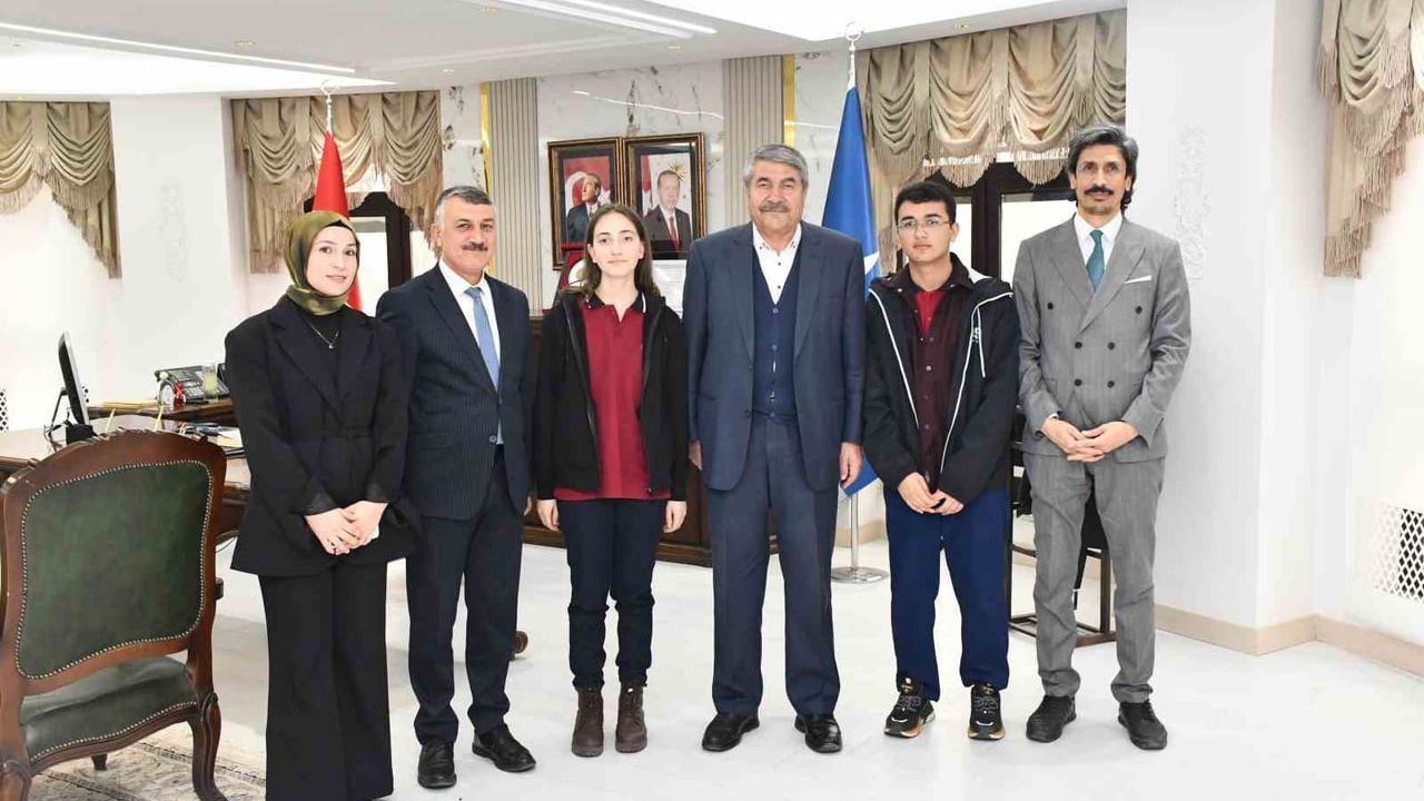 Patnos’ta ÇEDES Projesi: Belediye Başkanı Taşkın, Selahaddin Eyyubi Fen Lisesi Heyetini Kabul Etti