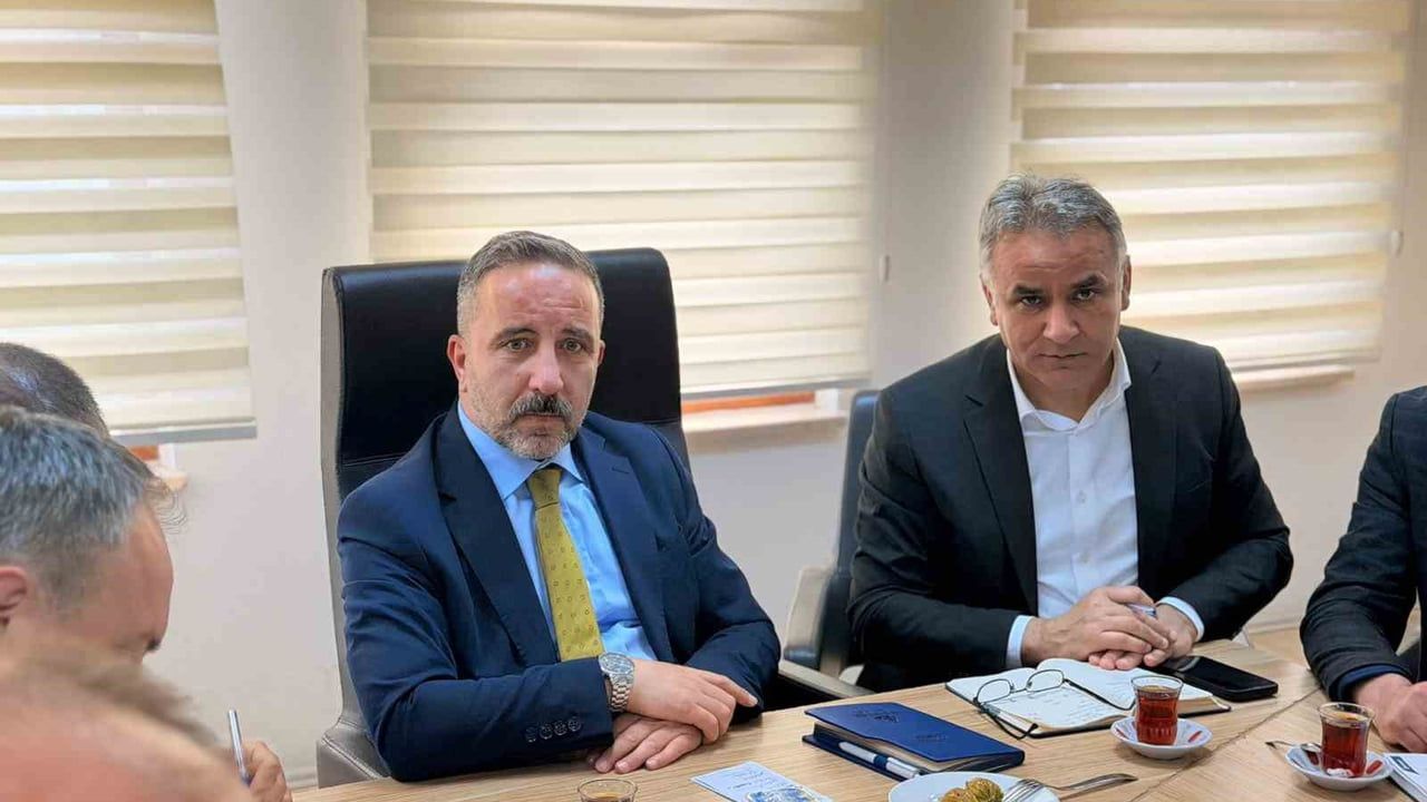 Perşembe'de altyapı ve üstyapı çalışmaları değerlendirildi: Koordinasyon sürüyor