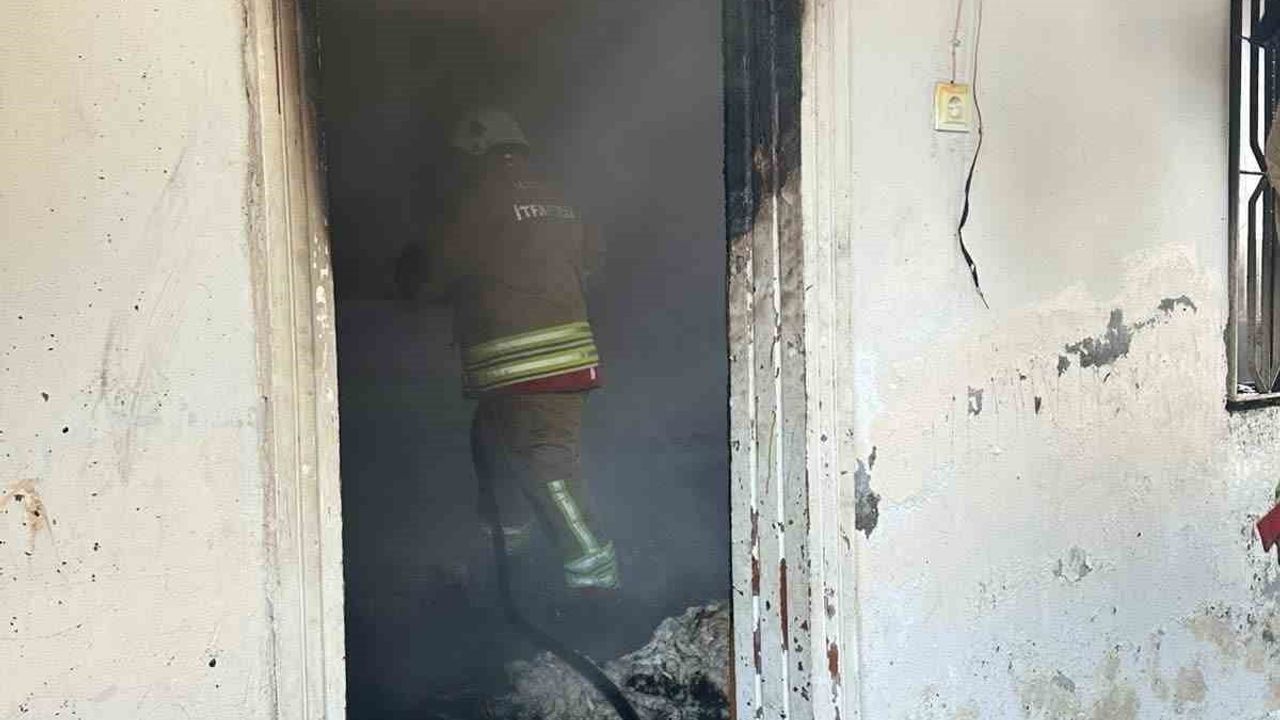 Reyhanlı Kurtuluş Mahallesi'nde müstakil ev yangını kontrol altına alındı