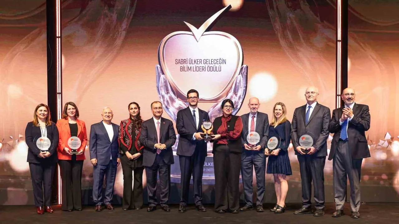 Sabri Ülker Geleceğin Bilim Lideri Ödülü’nün 10’uncusu Şili’den Maria Elsa Pando San Martin’e verildi