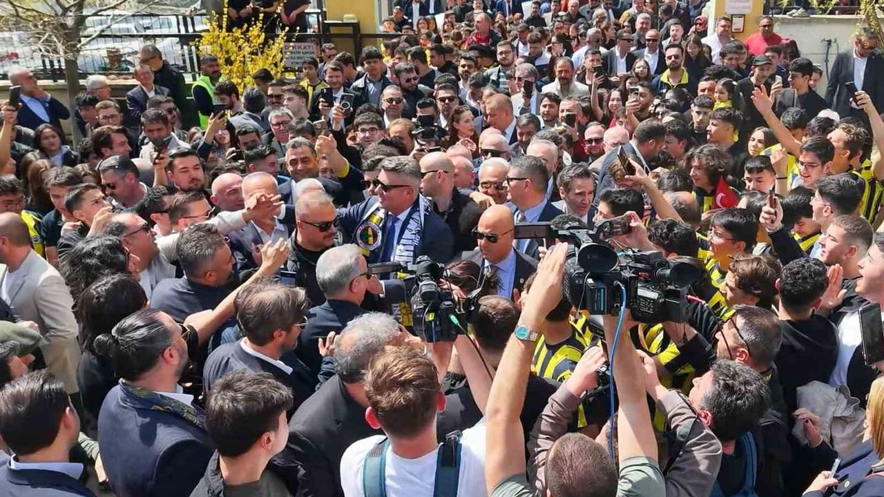 Sadettin Saran Kırıkkale'de Atatürk Spor Salonu'nu Açtı: 'İnşallah Bu Sene Şampiyon Olacağız'