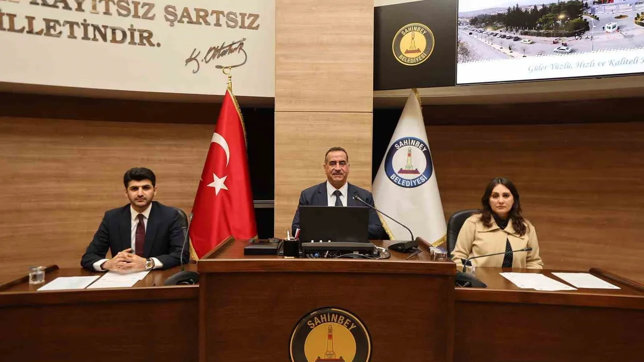Şahinbey Belediyesi Nisan Meclis Toplantısı: Komisyon ve Encümen Üyelikleri Belirlendi