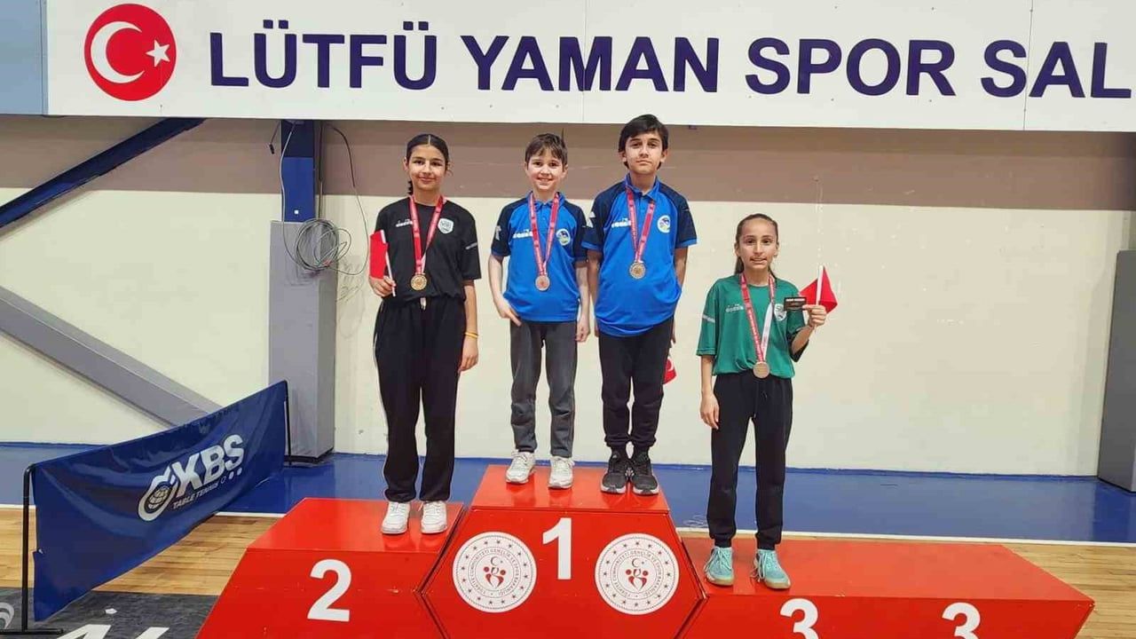 Sakarya Büyükşehir Sporcuları 3 Branşta Kürsüye Çıktı