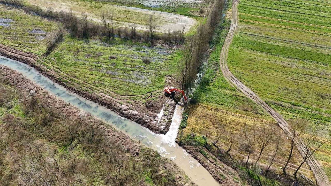 Sakarya'da 16 ilçede kanal temizliği: Çiftçiler verim artışından umutlu