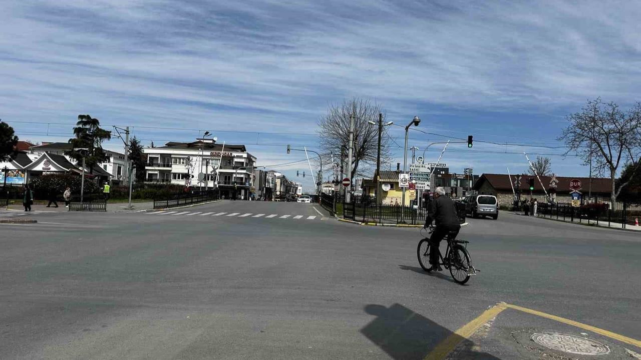 Sakarya'da Nisan Çelişkisi: Merkezde Bahar, Yaylalarda Kar