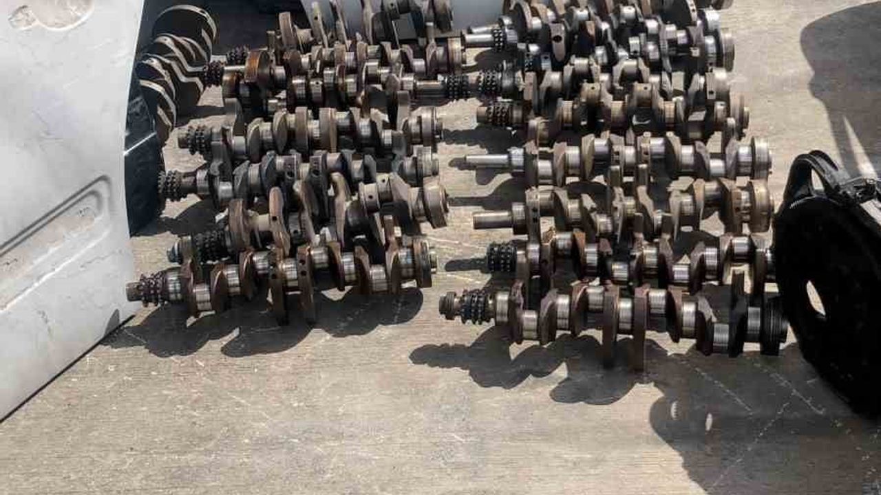 Sakarya Erenler'de kaçak oto parçası operasyonu: 2 milyon liralık kamu zararının önlendiği bildirildi